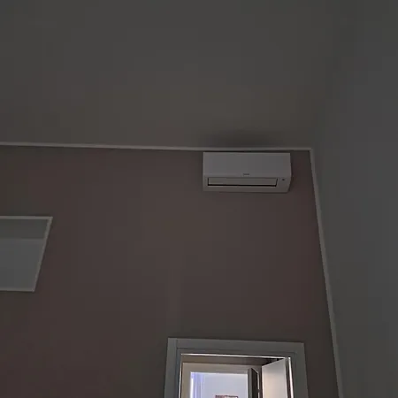 Apartment 33